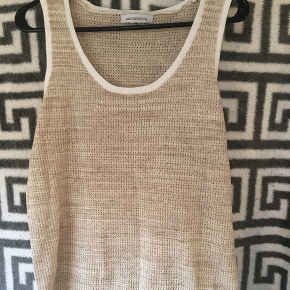 Liz Claiborne Tops - Liz Claiborne sweater tank